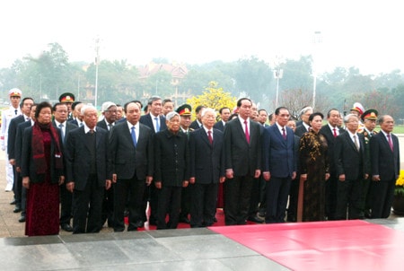 lanh dao dang va nha nuoc vieng chu tich ho chi minh hinh 1