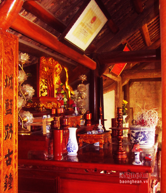 Điện thờ Nghĩa Vương Nguyễn Biểu.