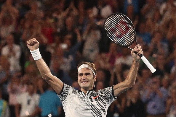 Federer đã bật khóc một lần nữa ở Australian Open sau khi hạ gục kình địch lớn nhất sự nghiệp.