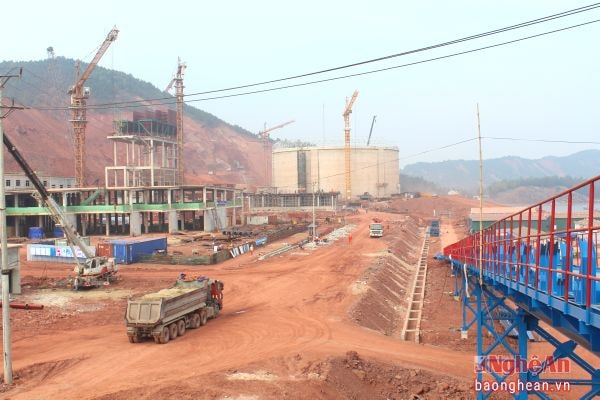 Khu vực Trạm nghiền xi măng Nghi Thiết đang gấp rút hoàn thiện.
