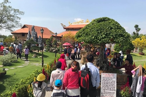 Đông đảo
