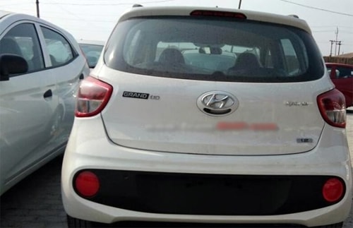 Cản sau cũng khác so với phiên bản hiện hành. Ảnh: Team-BHP.