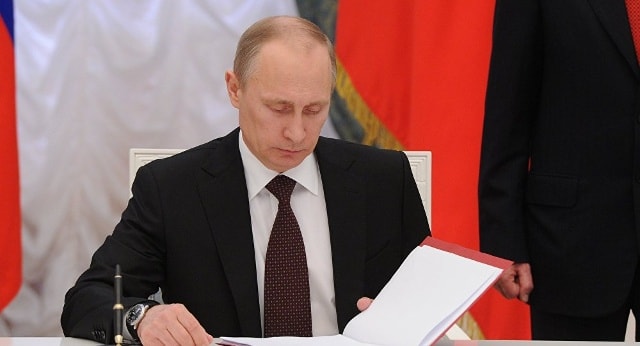 Ông Putin sa thải 16 tướng Bộ Trình trạng khẩn cấp, Bộ Nội vụ và Ủy ban Điều tra