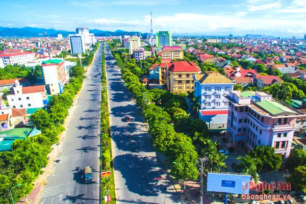 Đại lộ Lênin (TP. Vinh). Ảnh: Sỹ Minh