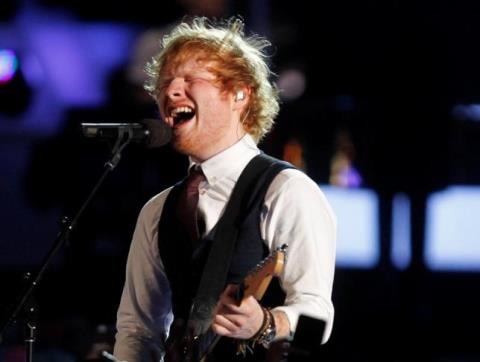 Ed Sheeran biểu diễn tại Lễ trao giải âm nhạc MuchMusic ở Toronto năm 2015. Ảnh: Reuters