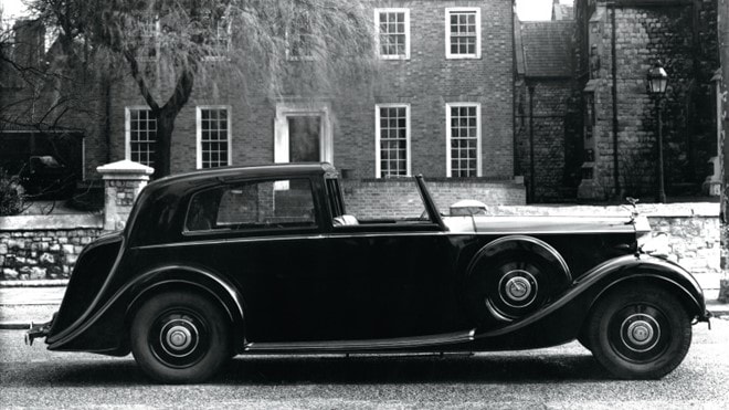 Rolls-Royce Phantom thay doi nhu the nao qua 7 the he hinh anh 3