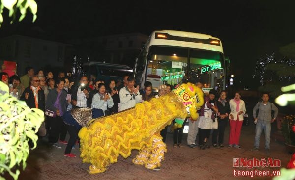 Nhiều hoạt động vui Tết đón Xuân phục vụ Tết cổ truyền 2017 chào mừng khách du lịch lần này.