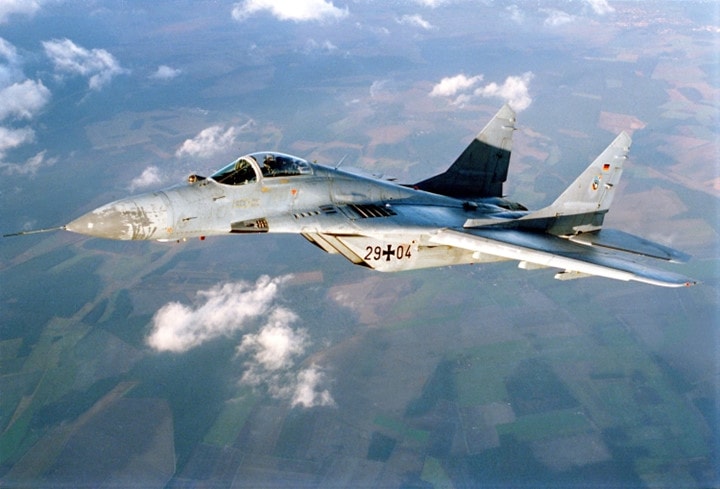 Để phát hiện mục tiêu, Mig-29 được trang bị hệ thống radar bán chủ động/hồng ngoại R-60, R-27 và R-73 hoặc hệ thống radar chủ động R-77.