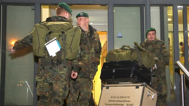  Binh lính Đức có mặt tại sân bay ở thủ đô Vilnius, Litva. Ảnh: Press TV.