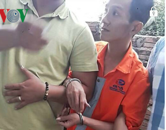 Cơ quan Công an bắt Huỳnh  Ngọc Phương khi đối tượng đang làm việc tại công ty.