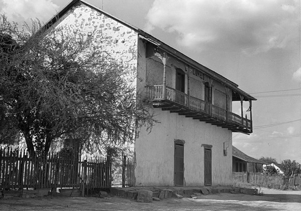 Một căn nhà nằm ở thung lũng Rio Grande gần thành phố cùng tên ở bang Texas trong khu vực biên giới hai nước Mỹ-Mexico. Ảnh WP