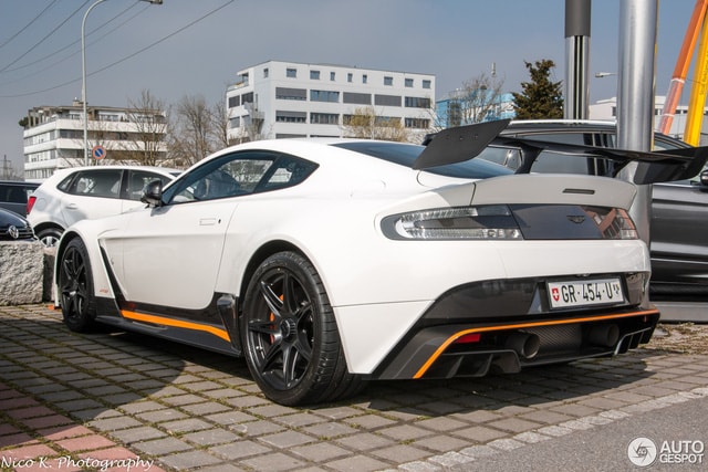 Mãn nhãn với vẻ đẹp của xe thể thao hàng hiếm Aston Martin Vantage GT12 - Ảnh 7.