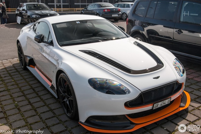 Mãn nhãn với vẻ đẹp của xe thể thao hàng hiếm Aston Martin Vantage GT12 - Ảnh 10.