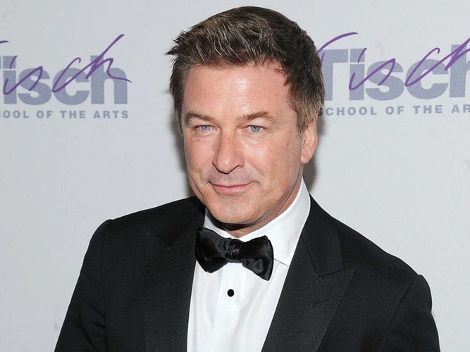 Alec Baldwin từng giảng dạy khóa học diễn xuất tại trường Đại học Southampton ngay chính quê hương của ông.