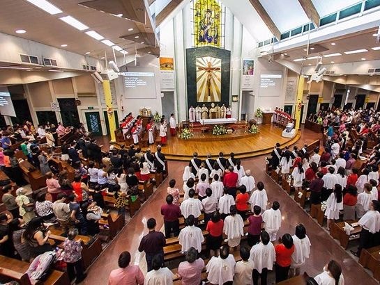 Một buổi lễ tại tổng giáo phận Công giáo Roma Singapore. Ảnh: catholic.sg