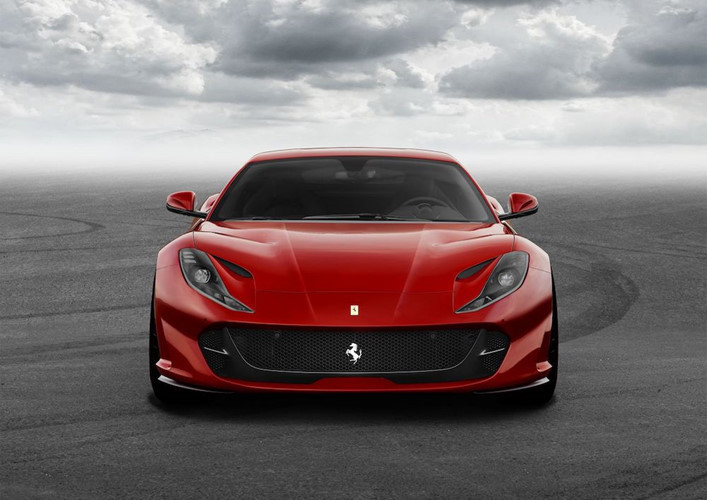 Những thông tin chi tiết về 812 Superfast sẽ tiếp tục được Ferrari cập nhật tại triển lãm Geneva, trong đó có giá và thời điểm bán ra.