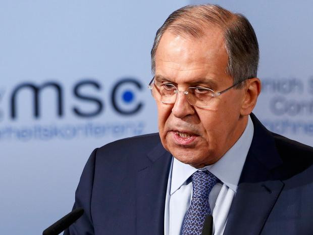 Ngoại trưởng Nga Sergei Lavrov phát biểu tại Hội nghị An ninh Munich. Ảnh: AP