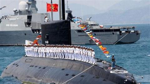 Tàu ngầm Kilo Việt Nam.