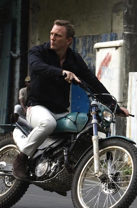 Daniel Craig trong chân dung siêu điệp viên James Bond