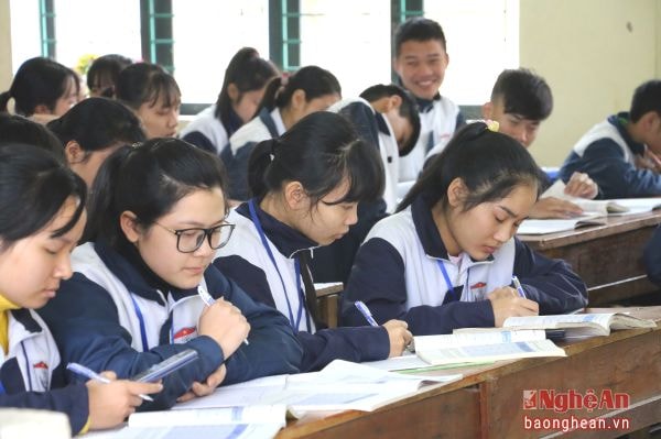 Giờ học của học sinh Trường THPT Nam Đàn 2.