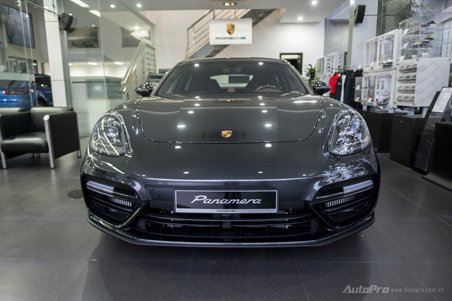 Porsche Panamera 2017 giá hơn 12 tỷ Đồng đầu tiên xuất hiện tại Việt Nam - Ảnh 2.