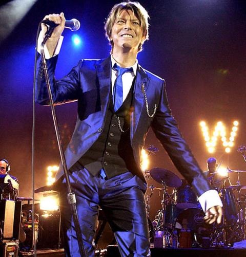 Huyền thoại âm nhạc quá cố David Bowie. Ảnh: Express