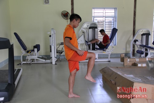 Phòng tập thể lực (GYM) với nhiều thiết bị hiện đại SLNA vừa đầu tư. Ảnh: Trung Kiên