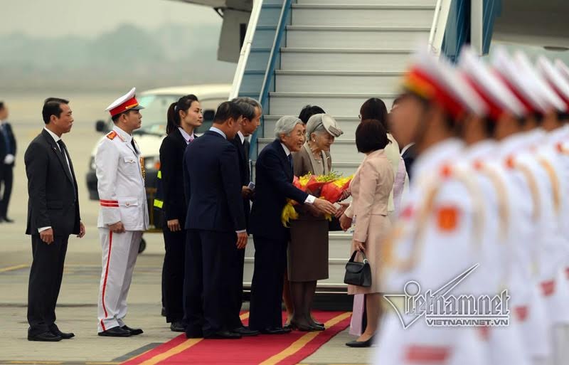 Nhà vua Nhật Bản, Hoàng hậu Nhật, Nhà vua và Hoàng hậu Nhật thăm Việt Nam