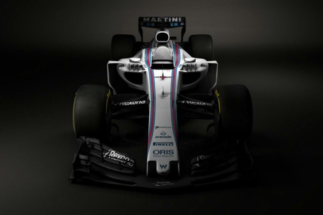 Williams FW40. Williams là đội đầu tiên công bố bản thiết kế trên máy tính của chiếc xe do họ tạo ra, FW40, giúp người hâm mộ có cái nhìn cụ thể hơn về những chiếc xe đua thời đại mới. Sau khi Valtteri Bottas đến Mercedes, Felipe Massa đã phải hoãn kế hoạch giải nghệ để tiếp tục thi đấu ở mùa giải năm nay. Vài tuần nữa, cựu giám đốc kỹ thuật của Mercedes Paddy Lowe sẽ chính thức đầu quân cho Williams.