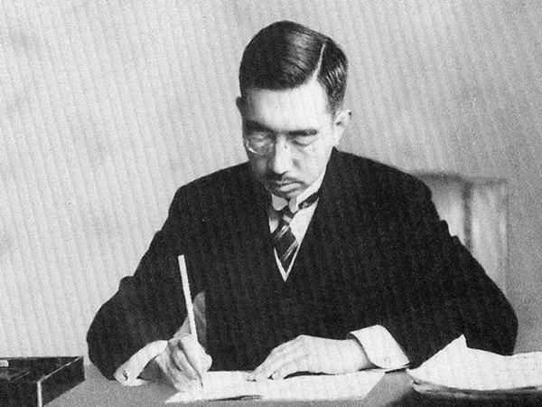 Hirohito là vị Hoàng đế năng động nhất trong lịch sử chế độ quân chủ Nhật Bản