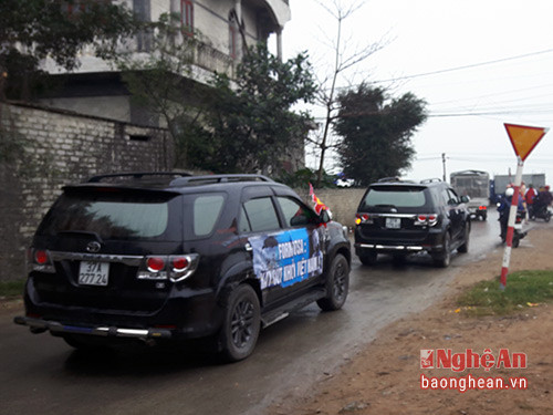 Chiếc xe riêng của Nguyễn Đình Thục tham gia đi khiếu kiện ngày 14/2/2017