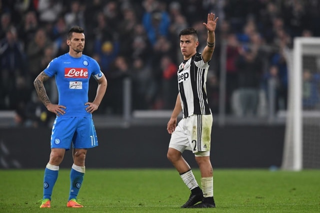 Dybala lập cú đúp giúp Juventus đánh bại Napoli. Ảnh: AFP