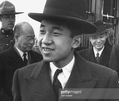 Thái tử Akihito trong chuyến thăm Canada năm 1953. Ảnh: Gettyimages.com