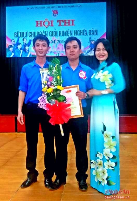 Nguyễn Đức Hiếu đạt Giải nhì tại Hội thi Bí thư Chi đoàn giỏi huyện Nghĩa Đàn năm 2016