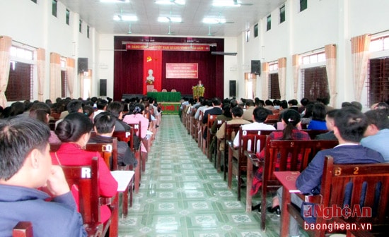 Toàn cảnh hội nghị tại Con Cuông.