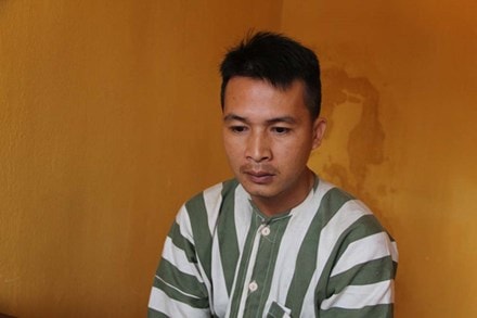 Phát tại cơ quan công an.