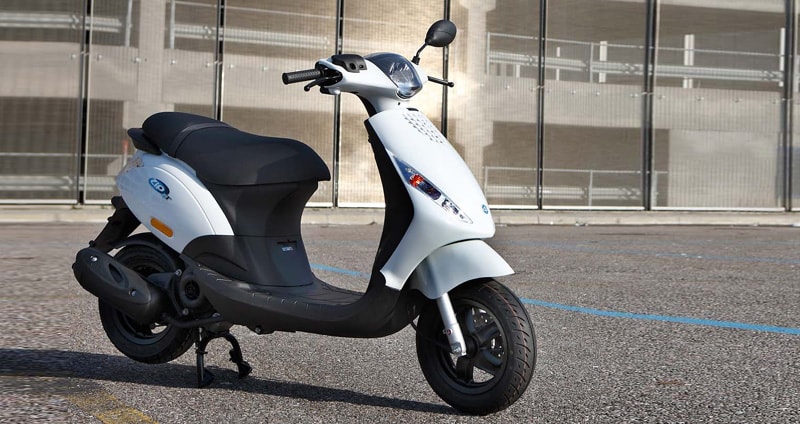 Piaggio Zip là mẫu xe máy giá rẻ và nhỏ nhất của Piaggio Việt Nam. Ảnh minh họa