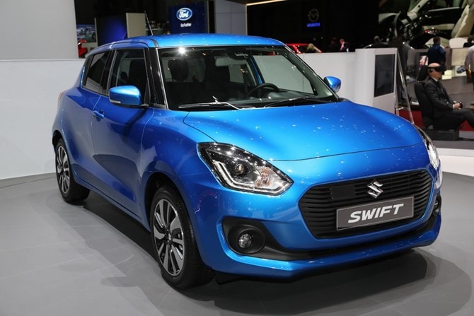 Suzuki Swift thế hệ mới cung cấp ra thị trường châu Âu hai tùy chọn về động cơ. Trong đó có động cơ tăng áp 1.0 lít sản sinh công suất 109 mã lực, mô men xoắn 170 Nm. Đây là động cơ thừa hưởng từ mẫu Suzuki Baleno từng được giới thiệu hồi tháng 6.2016.