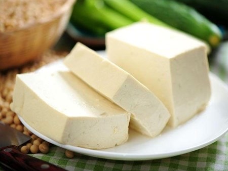 Một miếng đậu phụ ngon bao giờ cũng thường có màu trắng ngà, rất mềm mại. Ảnh: Internet