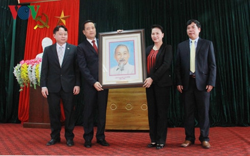 dung de ba con kho so sau khi hien dat cho thuy dien hinh 2