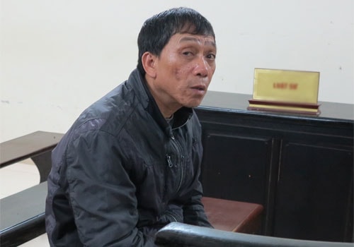 nguoi-lai-xe-om-linh-an-vi-moi-gioi-hai-ong-lao-70-tuoi-mua-dam