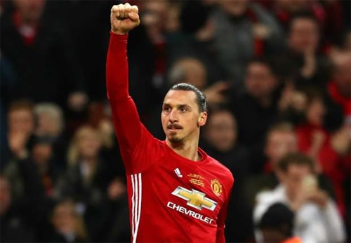 ibrahimovic-lap-lung-ve-chuyen-roi-man-utd