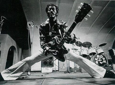 Hình ảnh ấn tượng của Chuck Berry trên sân khấu.
