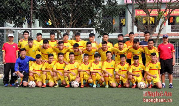 SLNA vẫn đang giữ kỷ lục quốc gia về số lần vô địch U19 với 5 lần. Tuy nhiên, kể từ năm 2006 đến nay, đội bóng trẻ xứ Nghệ chưa một lần đăng quang vì sự cạnh tranh khốc liệt của các lò đào tạo khác như Hà Nội, Viettel hay PVF. Ảnh: Trung Kiên.