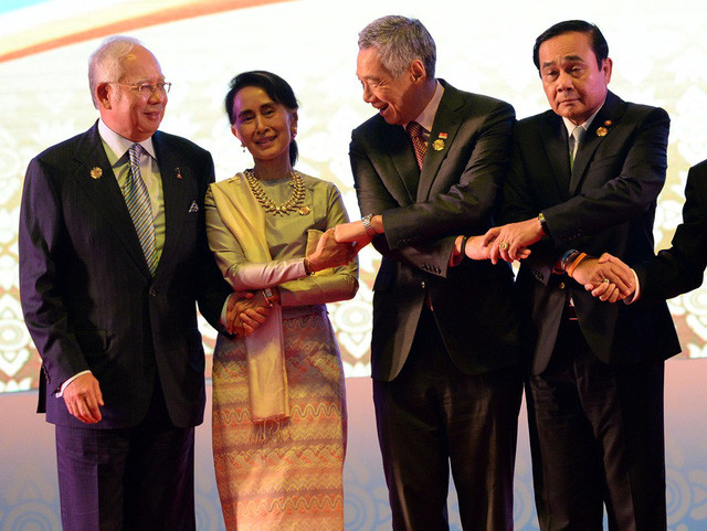 Nói về vai trò của ASEAN, ông Lý cho rằng việc Singapore là thành viên ASEAN là một điều hữu ích và thiết yếu đối với quốc gia này. 