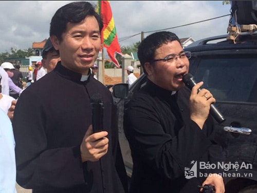 Nguyễn Đình Thục và Đặng Hữu Nam hò hét, kích động người dân đi kiện, chống đối chính quyền