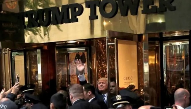 Tài sản ông Trump bốc hơi 1 tỉ USD 