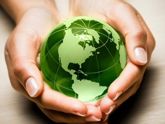 Cùng chung tay bảo vệ nguồn nước sạch. Ảnh: Internet