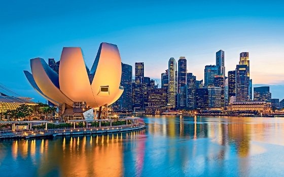 Singapore, Đảo quốc Sư tử, Du lịch, Cấm hút thuốc, Bán hàng rong, Lý Quang Diệu, Lý Hiển Long