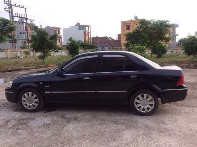 Ford Laser đời 2002 – 2003 - chiếc ô tô cũ rất đáng mua.